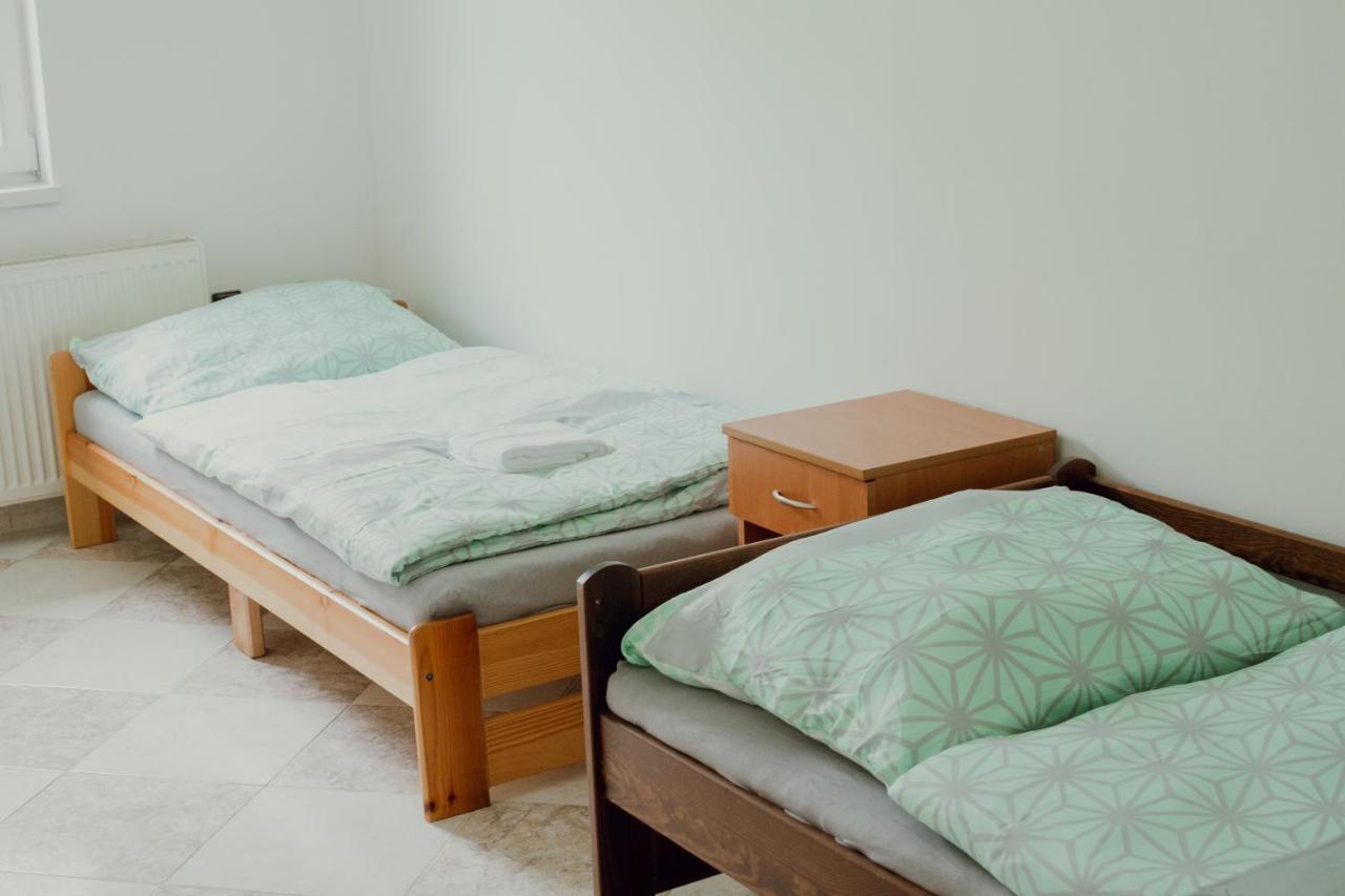 Apartman Emily Brezno Luaran gambar